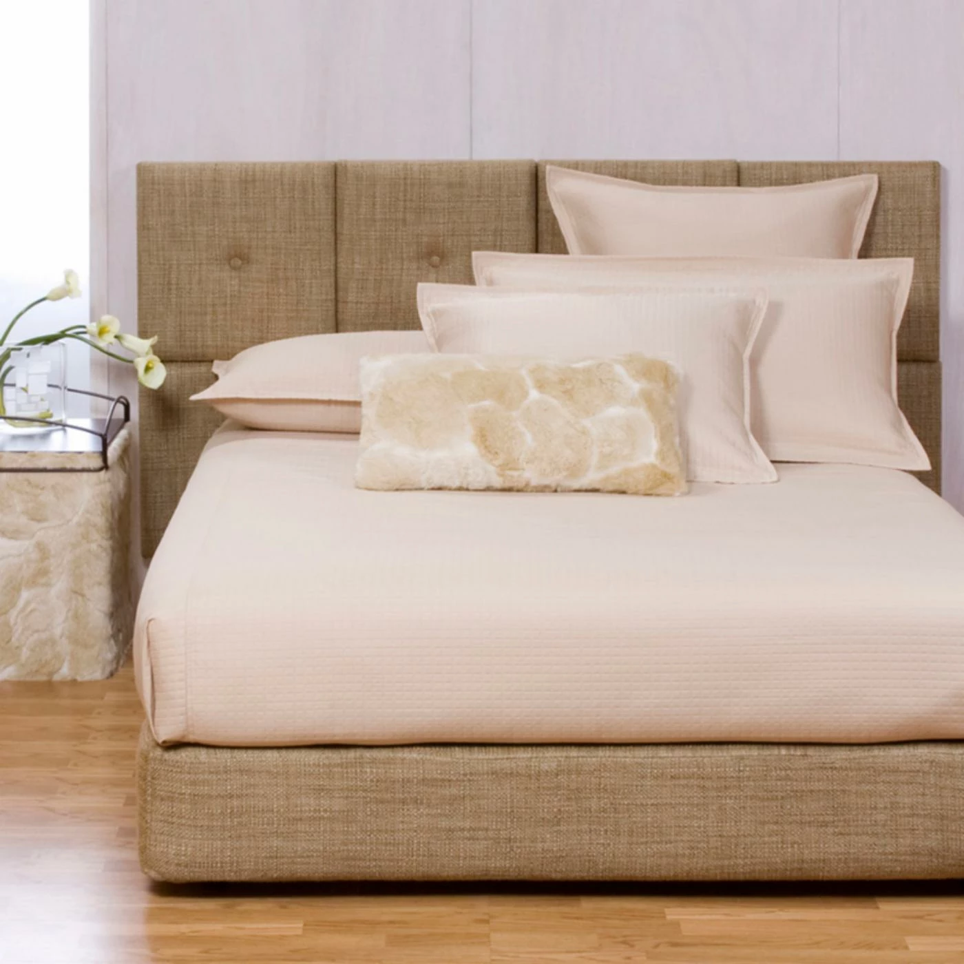 Best Pirce 𧨠Upholstered Headboards Elizabeth Austin Upholstered Button 1 In. Wall Pixel - 16W X 16H π― 6 Best Pirce 𧨠Upholstered Headboards Elizabeth Austin Upholstered Button 1 In. Wall Pixel - 16W X 16H π― - Image 4